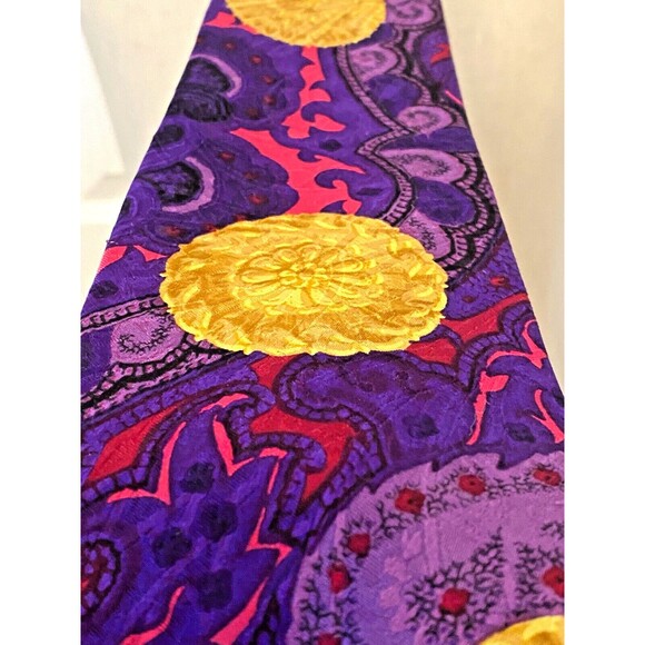 Signorcelli d'Italia Neck Tie Silk Purple Pink Gold  Abstract Vintage Medallion - Picture 3 of 5